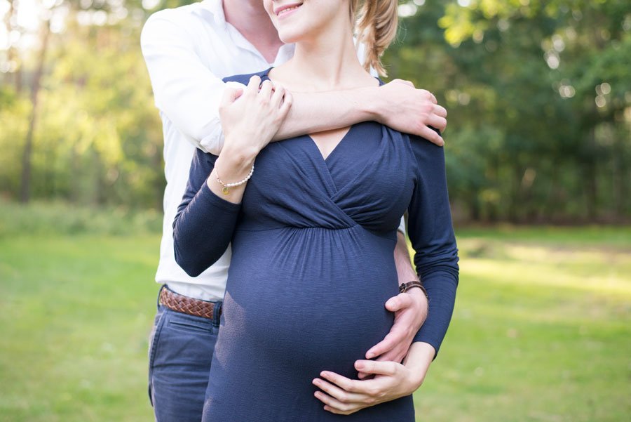 zwangerschaps-fotografie-breda-mastbos-zwanger-newborn
