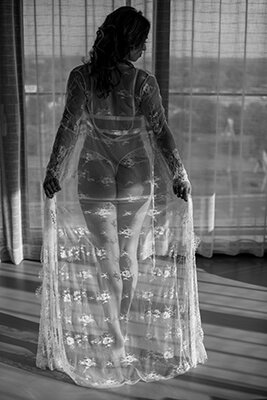 collectie-gebruiken-tijdens-fotoshoot-kimono-jurken-lingerie-body